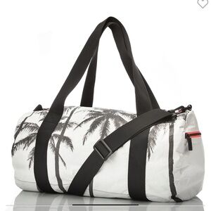 NWT Aloha Collection Duffel x Samudra